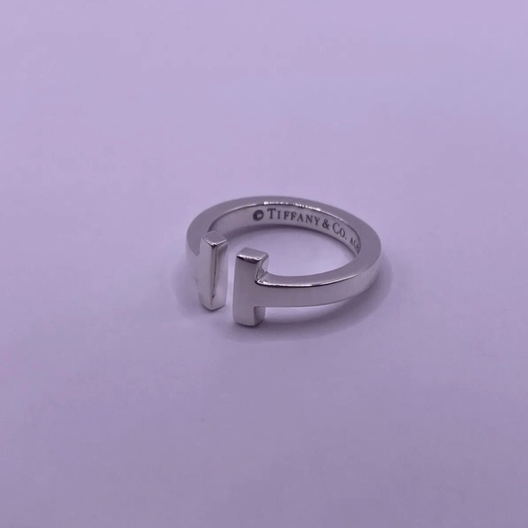 Tiffany & Co 925 Sterling Silver signature T-Ring - Picture 5 of 5
